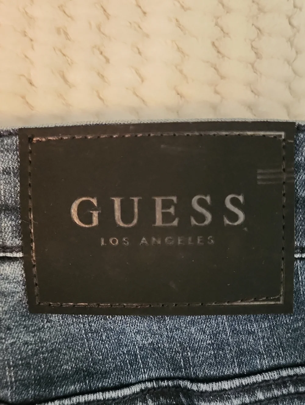 Guess Modern Skinny Avalon Fit  Dark Wash Brand New